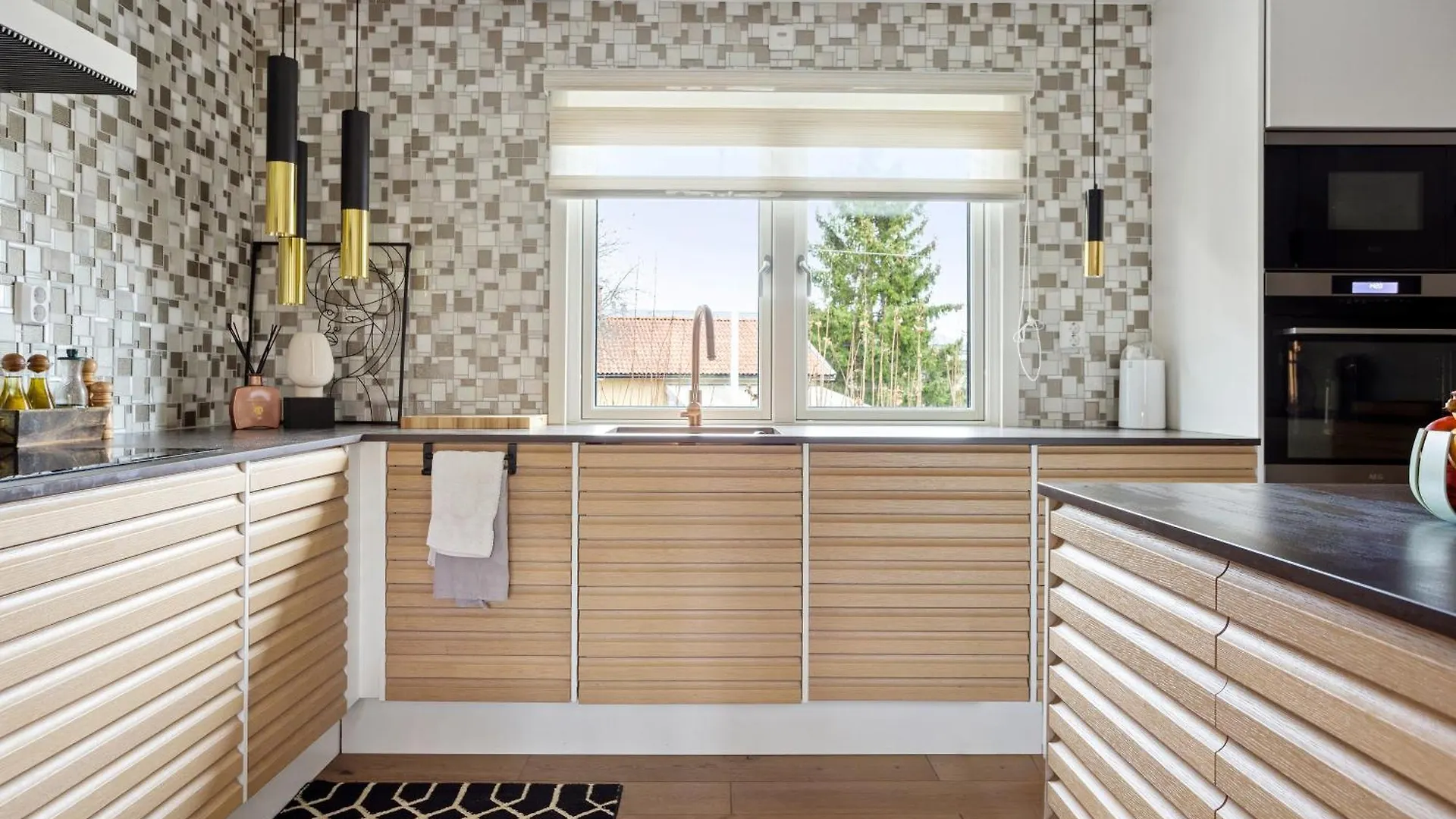 Villa I Sollentuna - Lyx, Komfort Och Privat Gym